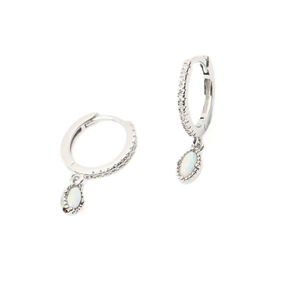 
                      
                        Lily opal  huggie 925silver (S)
                      
                    