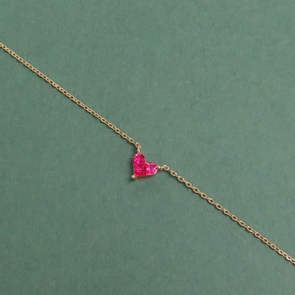 
                      
                        Tiny ruby heart necklace 925silver 14vermeil
                      
                    