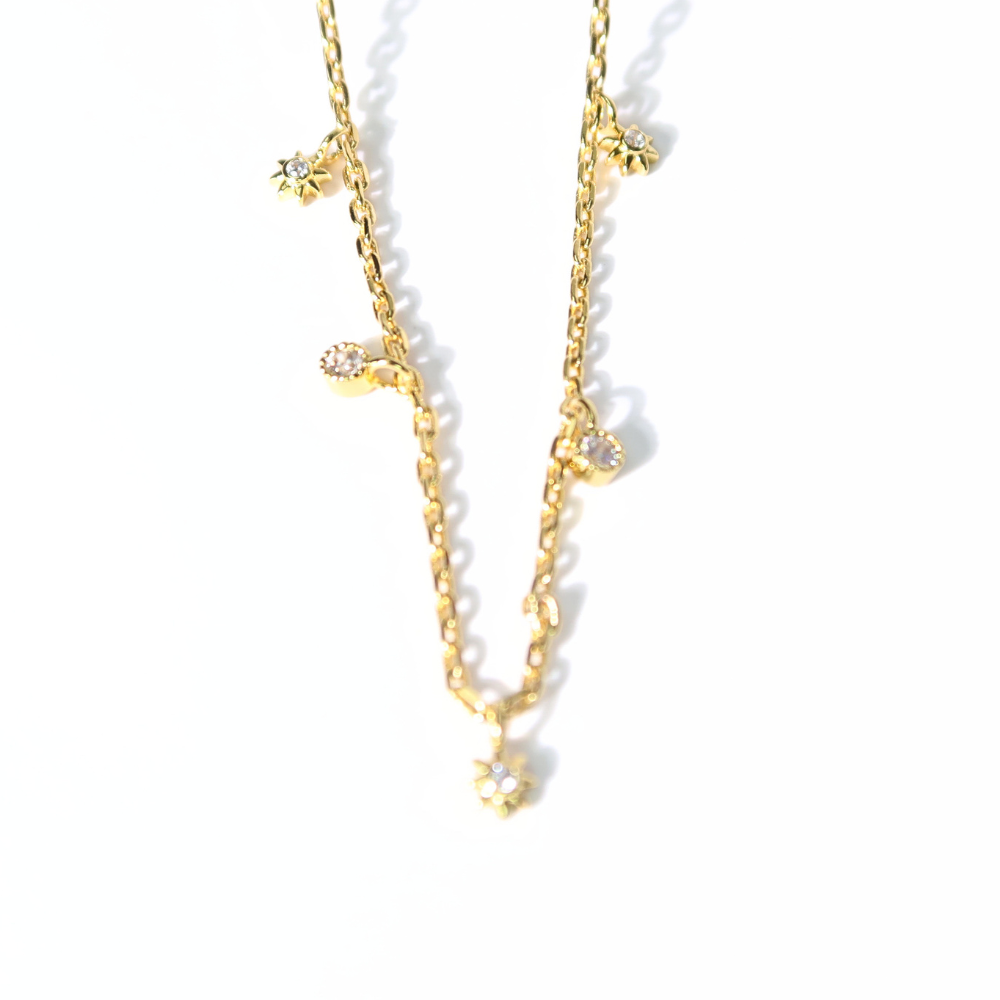 Milky dainty necklace