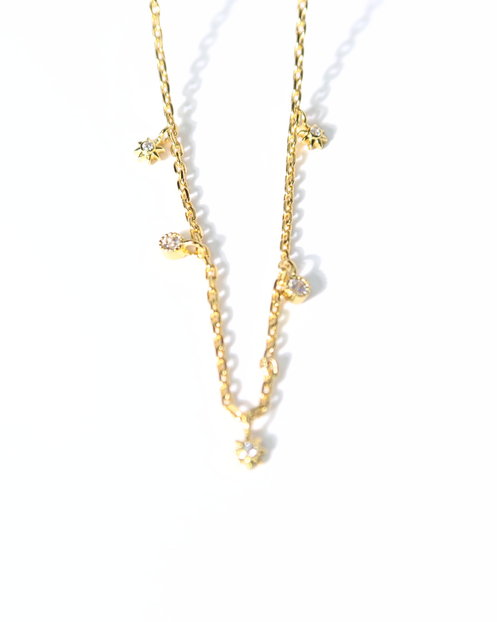 Milky dainty necklace