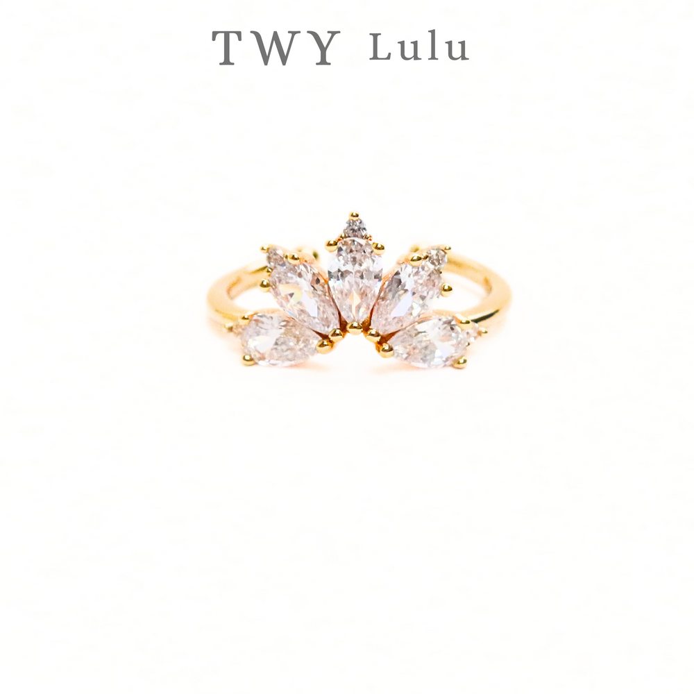 
                      
                        Crown Zircon Ring
                      
                    