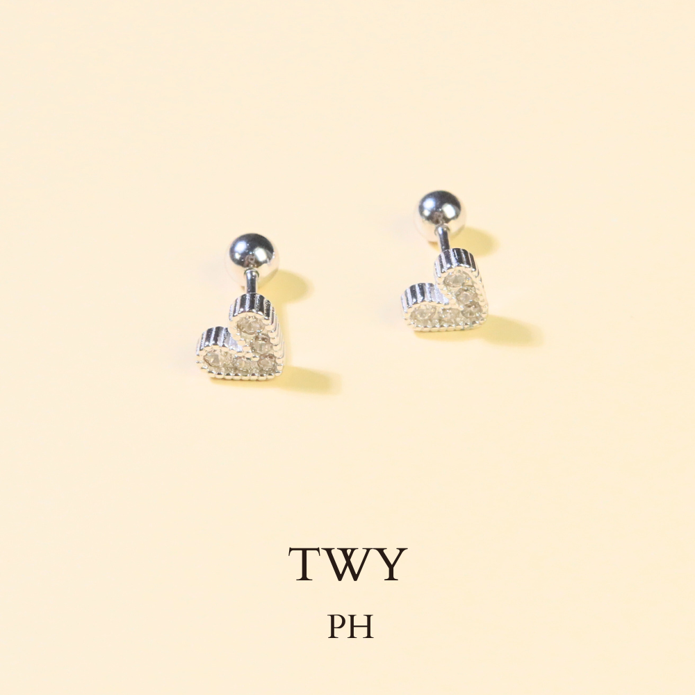 
                      
                        TWY heart zircon stud
                      
                    