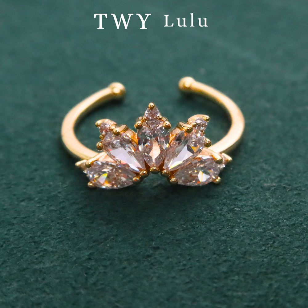 Crown Zircon Ring