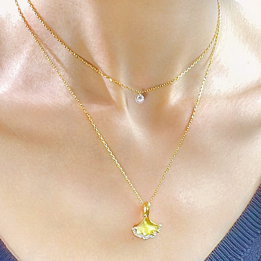 
                      
                        Maple Leaf zircon necklace
                      
                    