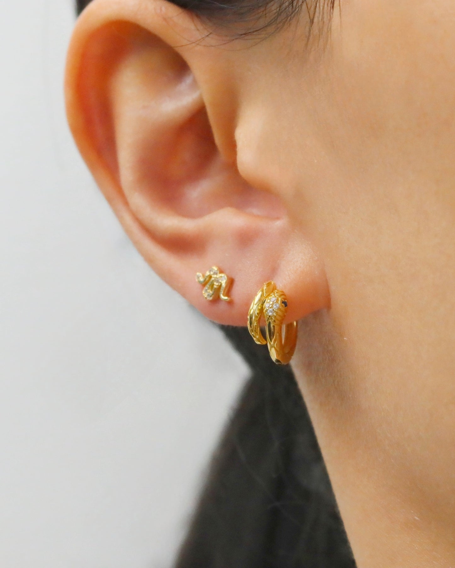 snake zircon mini stud 14k gold vermeil