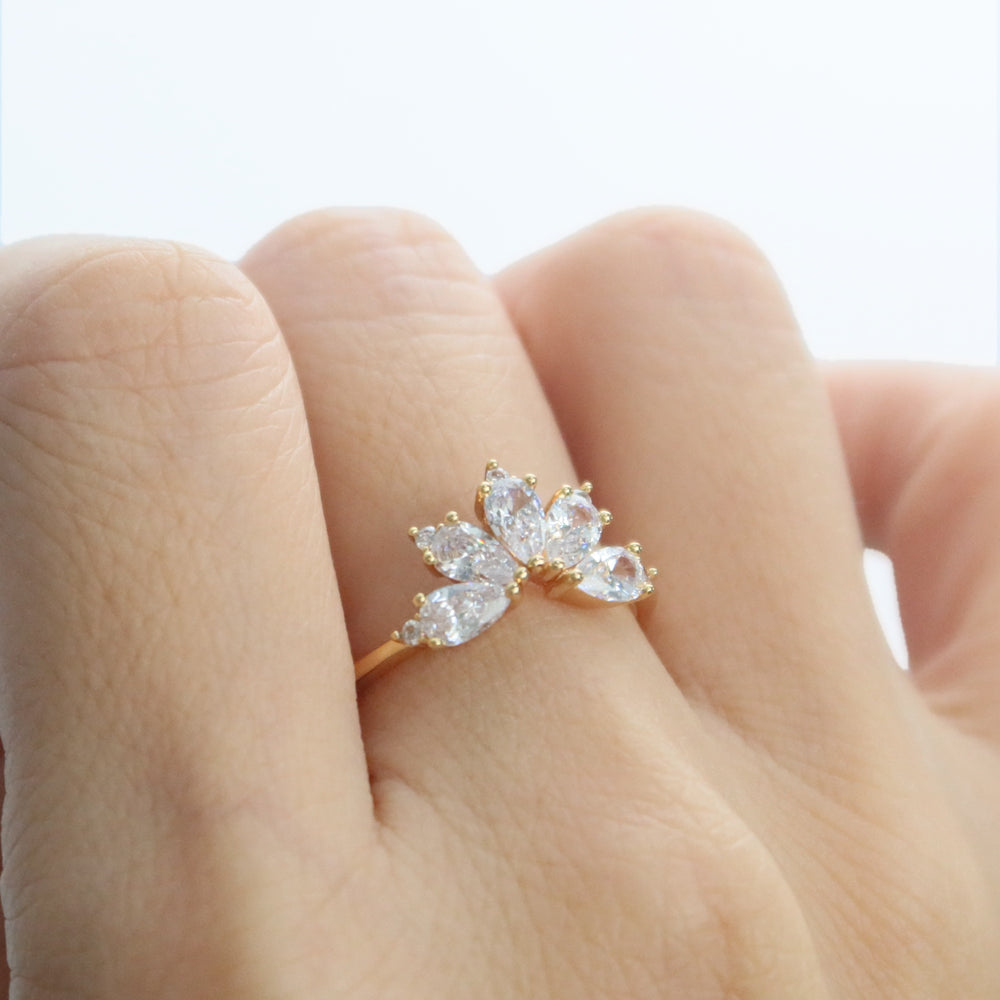 Crown Zircon Ring