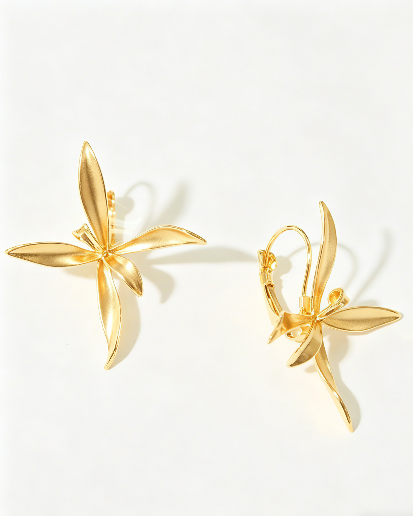 Angie Floral Dangling Earring